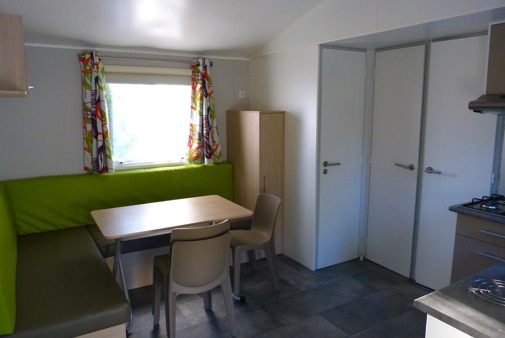Camping La Maurie Foulerot Værelse billede